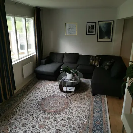 Apartment Big, Spacious With Free Parking *